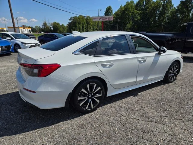 Used 2024 White Honda EX image 8