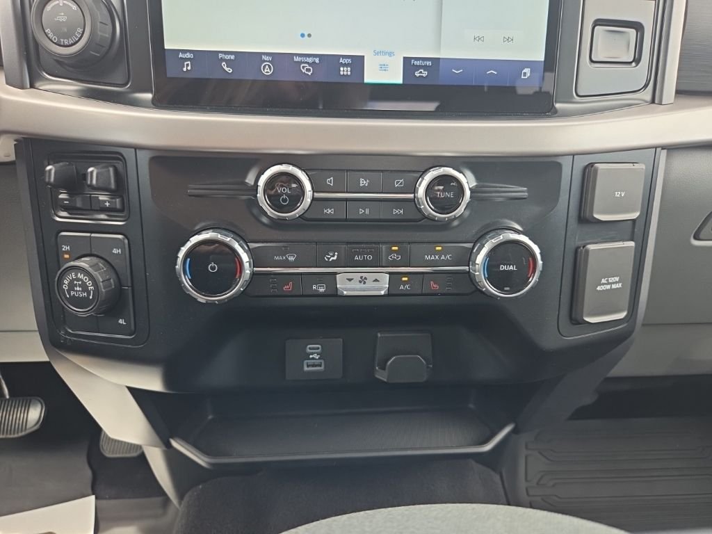 Used 2023 White Ford XLT image 29