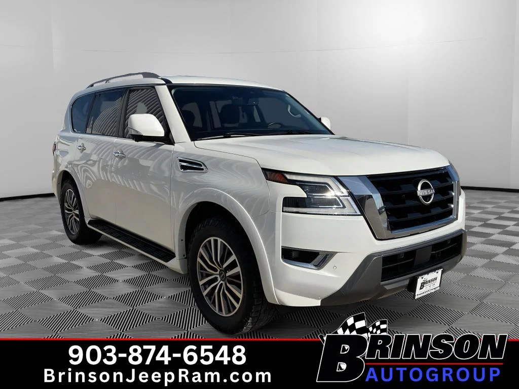 Used 2024 Aspen White Tricoat Nissan SL image 3