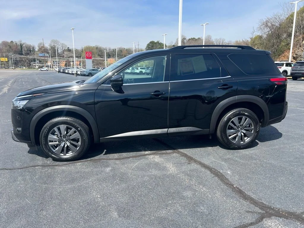 Used 2025 Black Nissan SV image 4