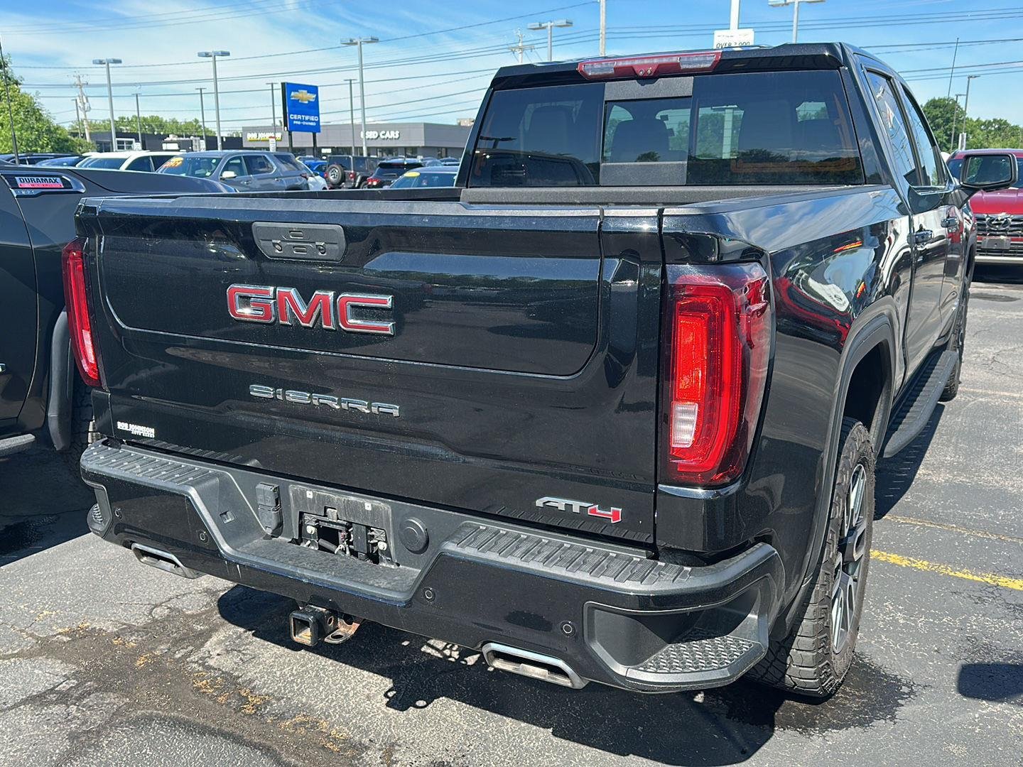Used 2022 Ebony Twilight Metallic GMC AT4 image 2