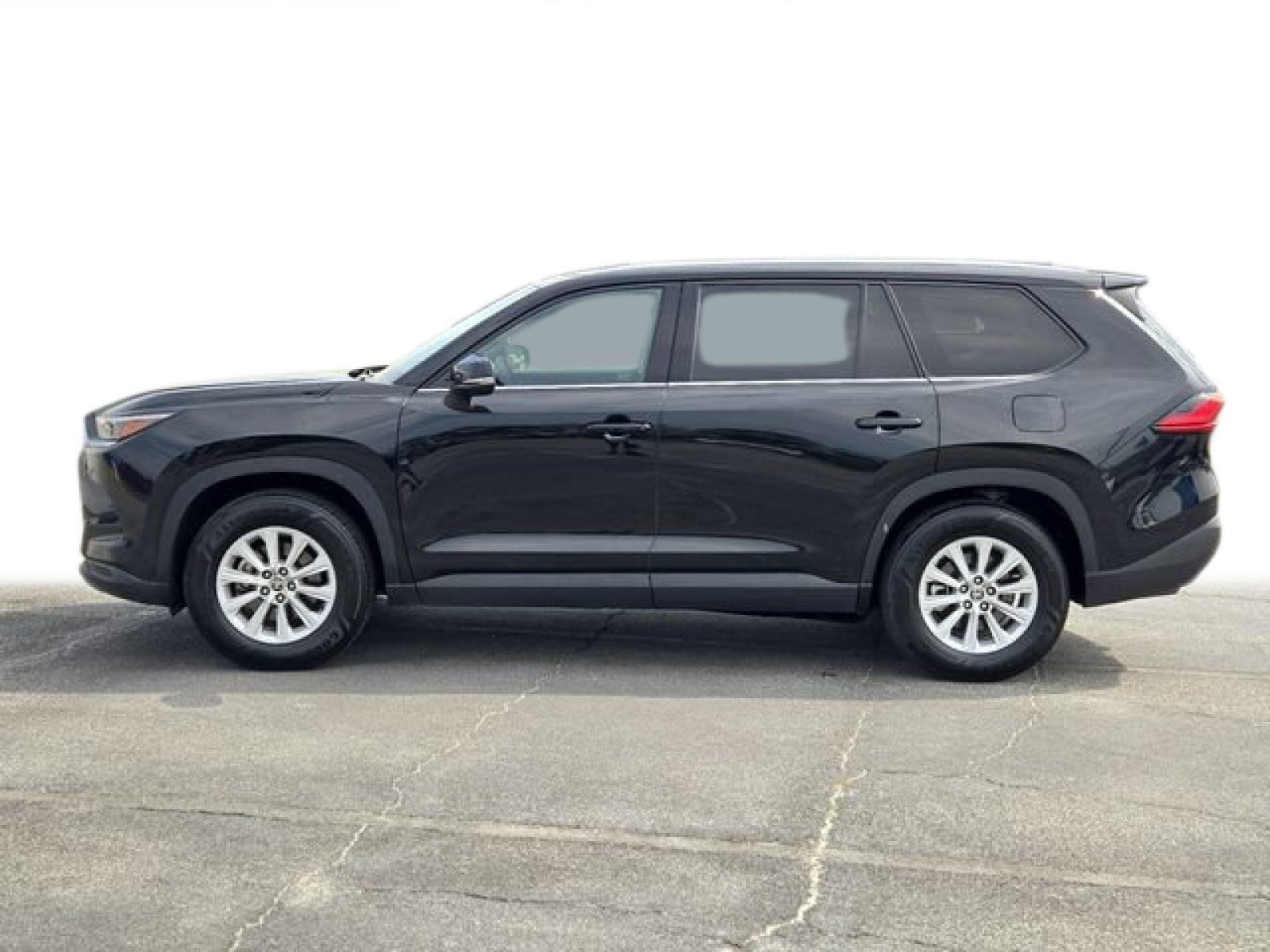 Used 2024 Midnight Black Metallic Toyota XLE image 15