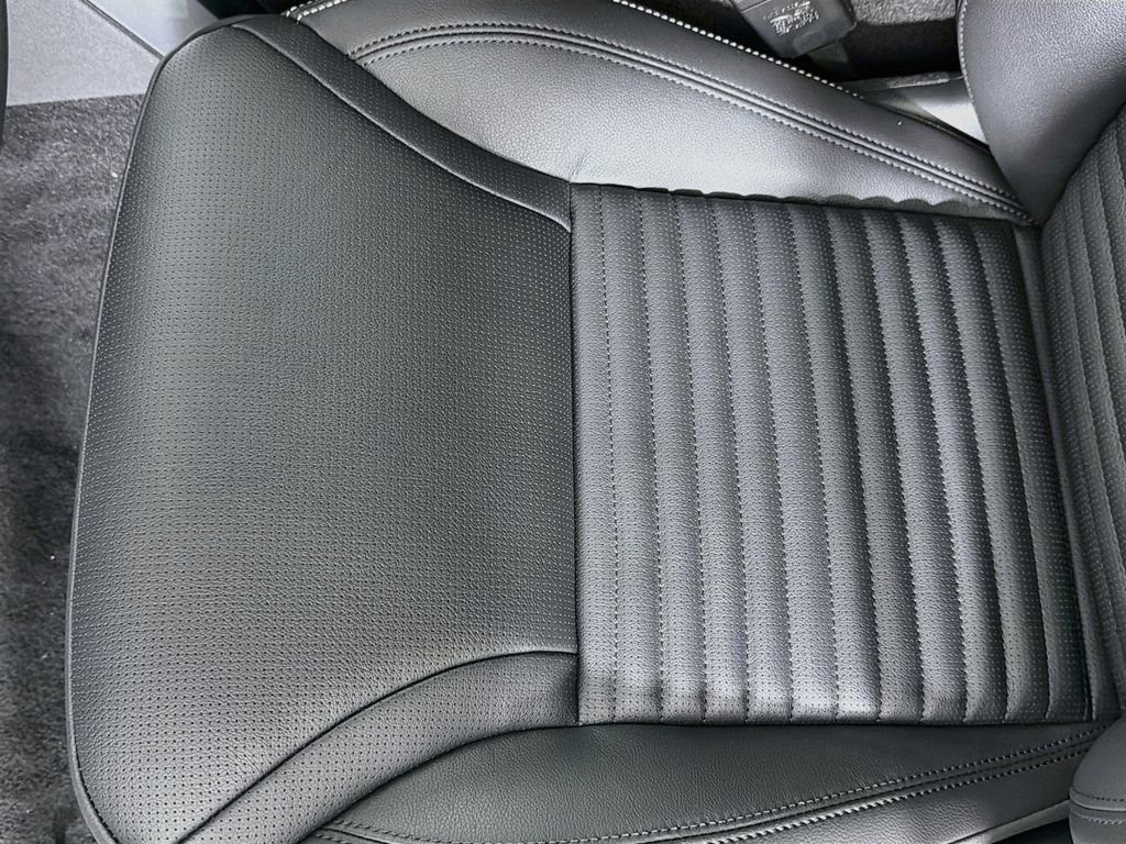 New 2026 Fuji White Land Rover S image 20