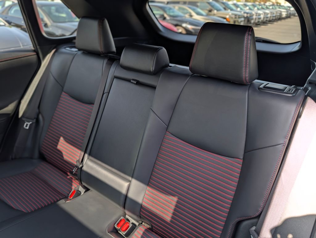 2024 Toyota RAV4 XSE - Photo 16