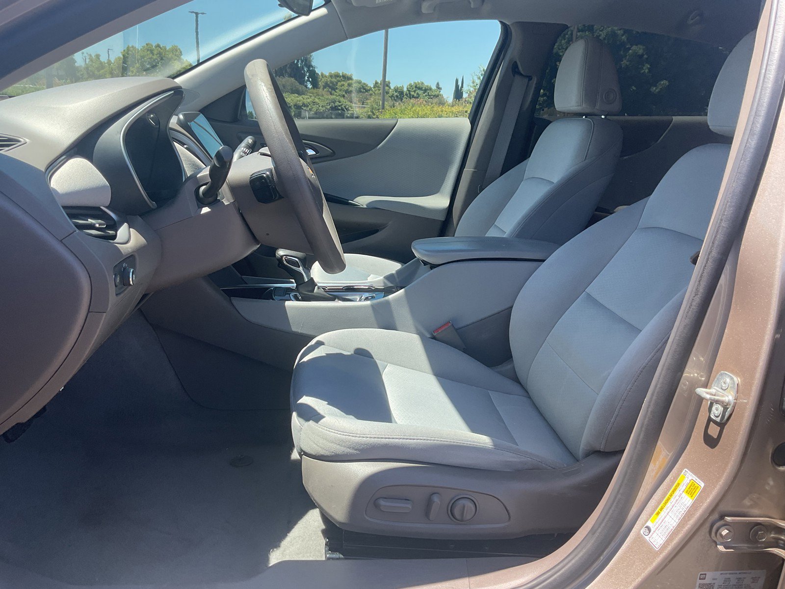 Used 2022 Mineral Gray Metallic Chevrolet LT image 14