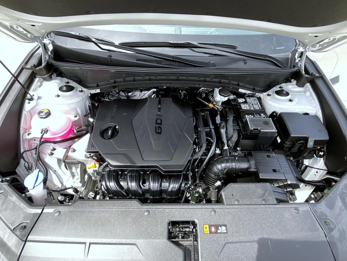 Certified Used 2026 Silver Hyundai SEL image 25