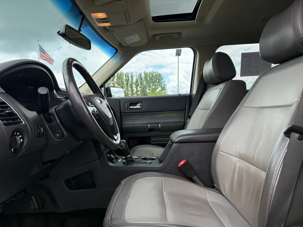 2017 Ford Flex SEL - Photo 18