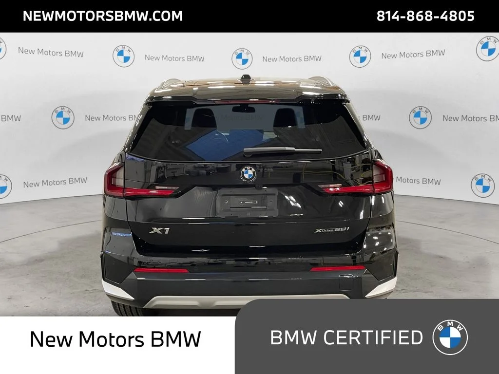 Used 2023 Jet Black BMW xDrive28i image 4