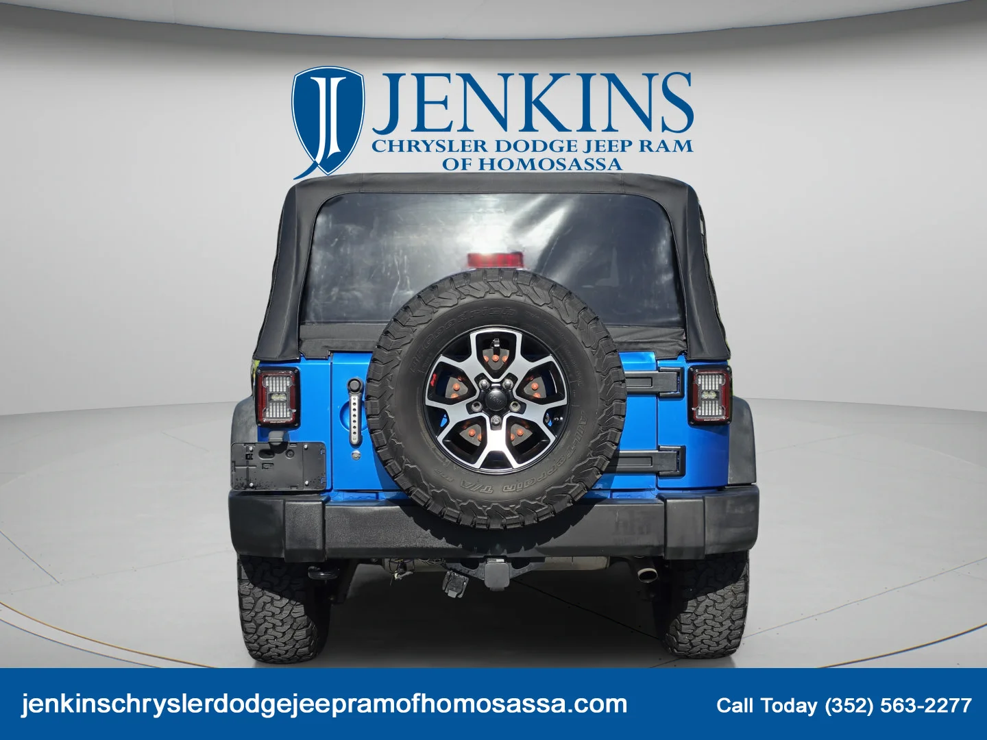 Used 2015 Hydro Blue Pearl Coat Jeep Sport image 6