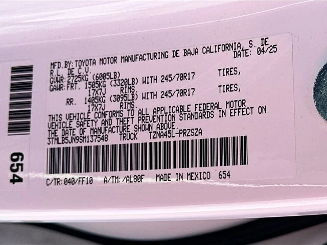 Used 2025 White Toyota SR5 image 30