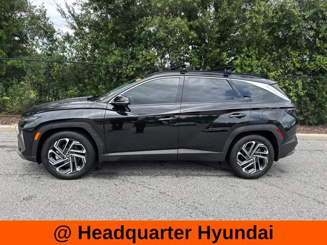 Used 2025 Black Hyundai Limited image 2