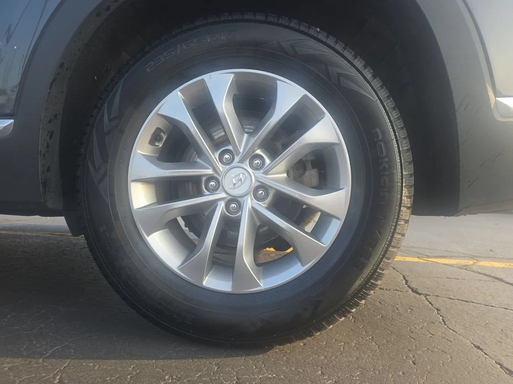 Used 2020 Gray Hyundai SEL image 34