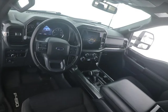 Used 2023 White Ford XLT image 17