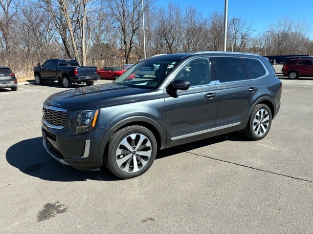 Used 2021 Kia Telluride EX with VIN 5XYP3DHC4MG132514 for sale in Kansas City