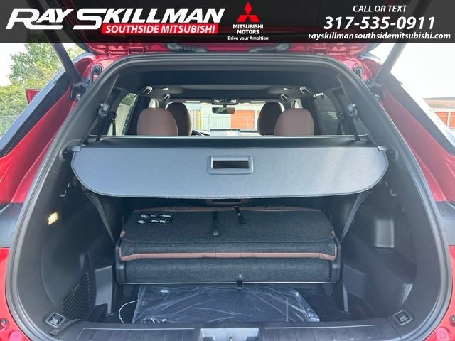 New 2026 Red Diamond/Black Roof Mitsubishi SEL image 11