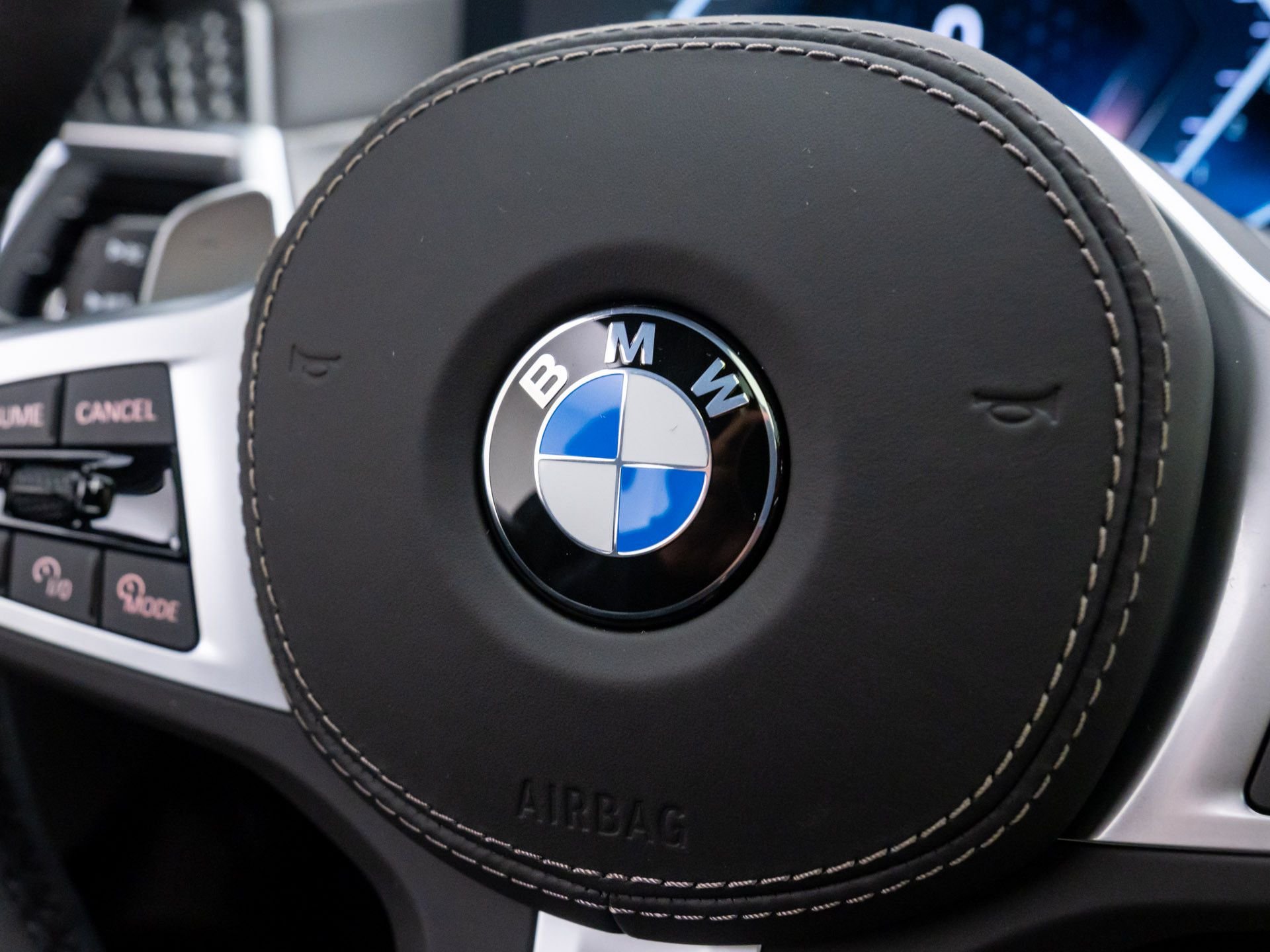 New 2026 Skyscraper Grey Metallic BMW xDrive40i image 24