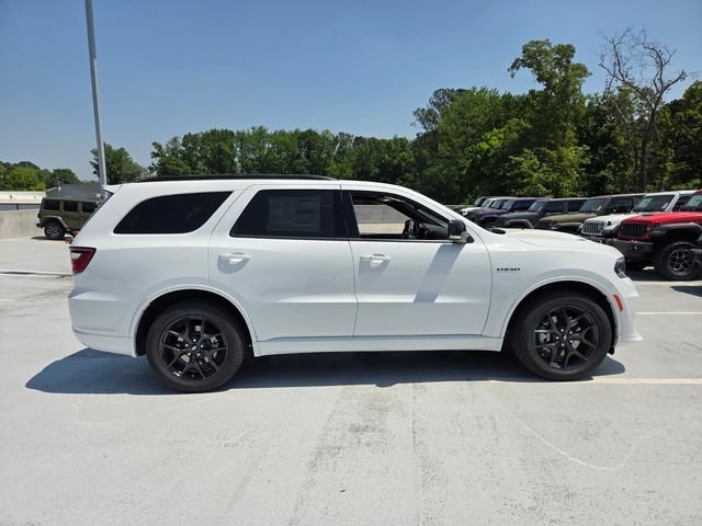 New 2026 White Knuckle Clear-Coat Exterior Paint Dodge GT Plus HEMI V8 image 10