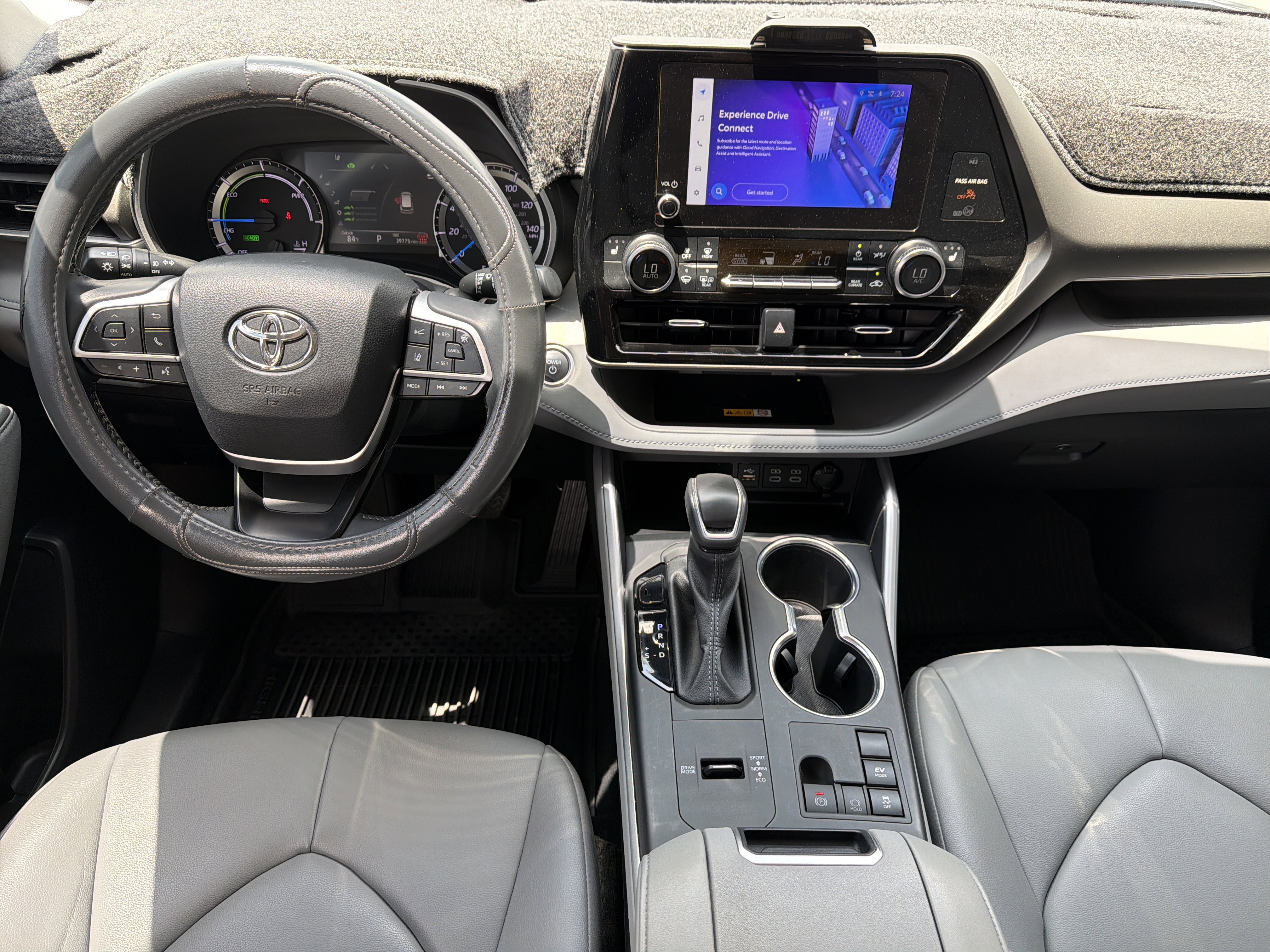 Used 2024 Moon Dust Toyota XLE image 14