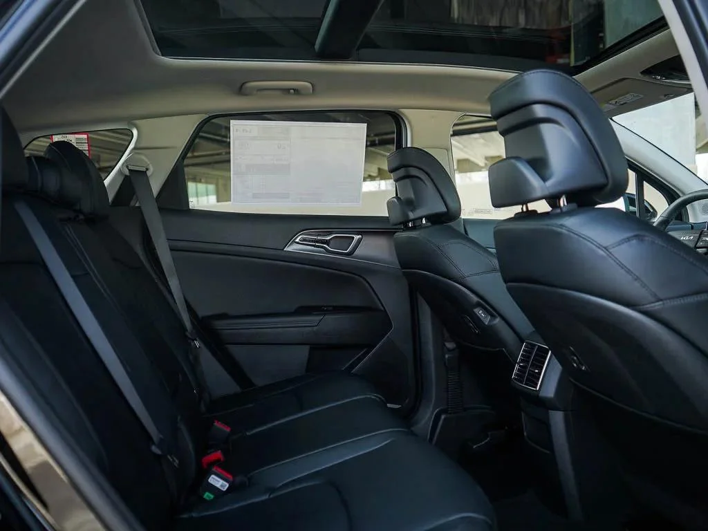 New 2026 Panthera Metal Kia EX AWD image 13
