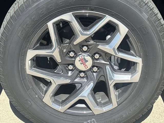 2026 GMC Sierra 1500 SLE - Photo 10