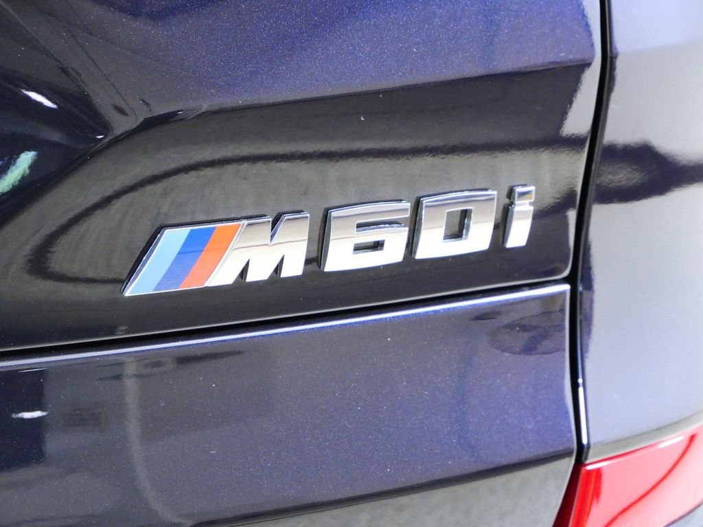 2026 BMW X5 M60i - Photo 11