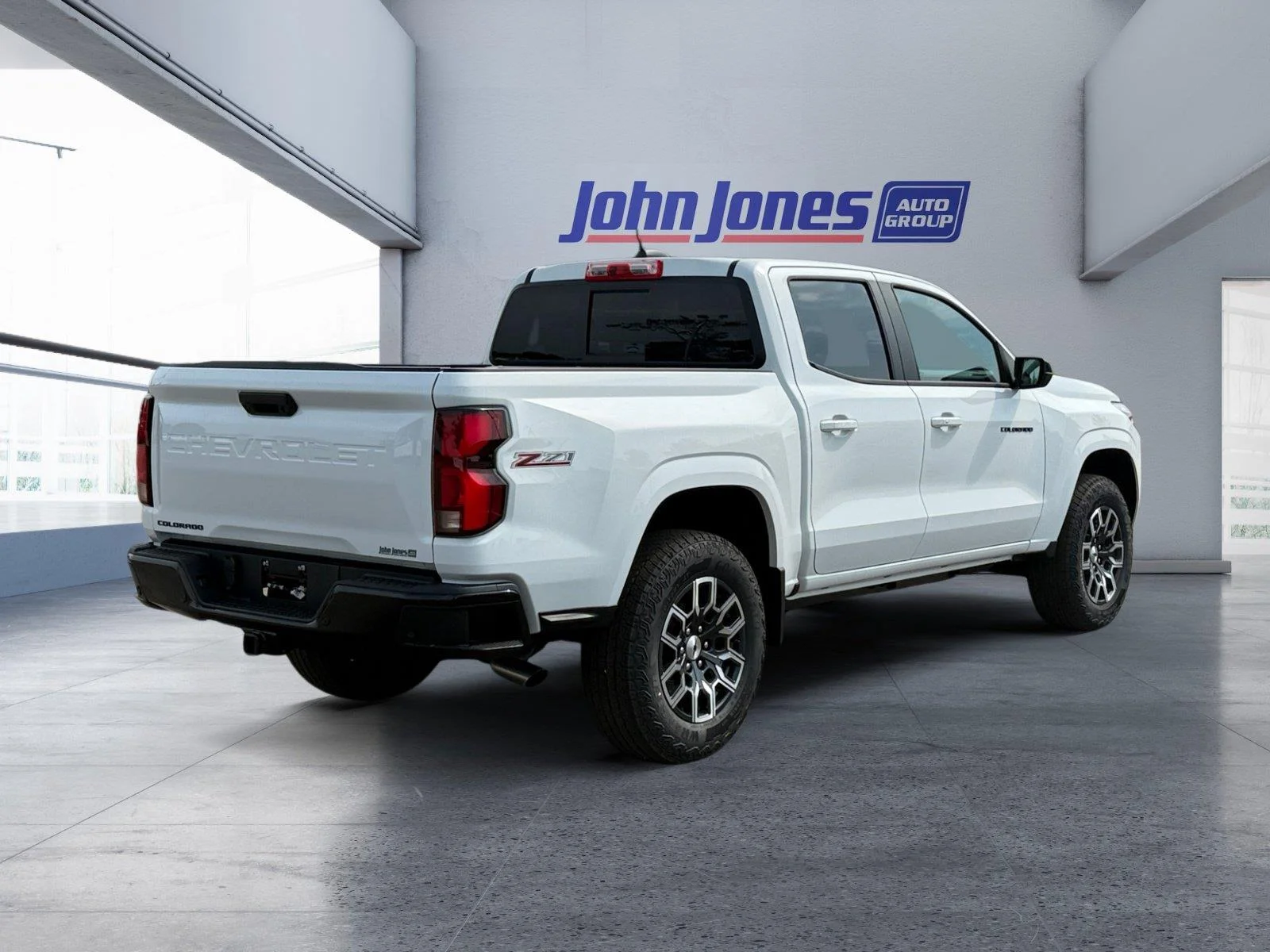 New 2026 Summit White Chevrolet Z71 image 5