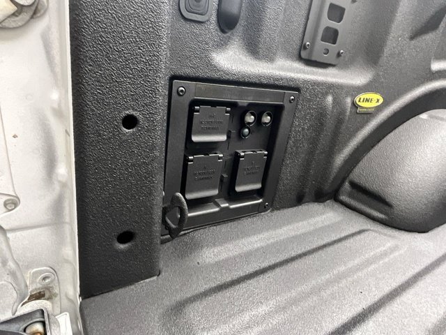 Used 2024 Oxford White Ford XLT image 6