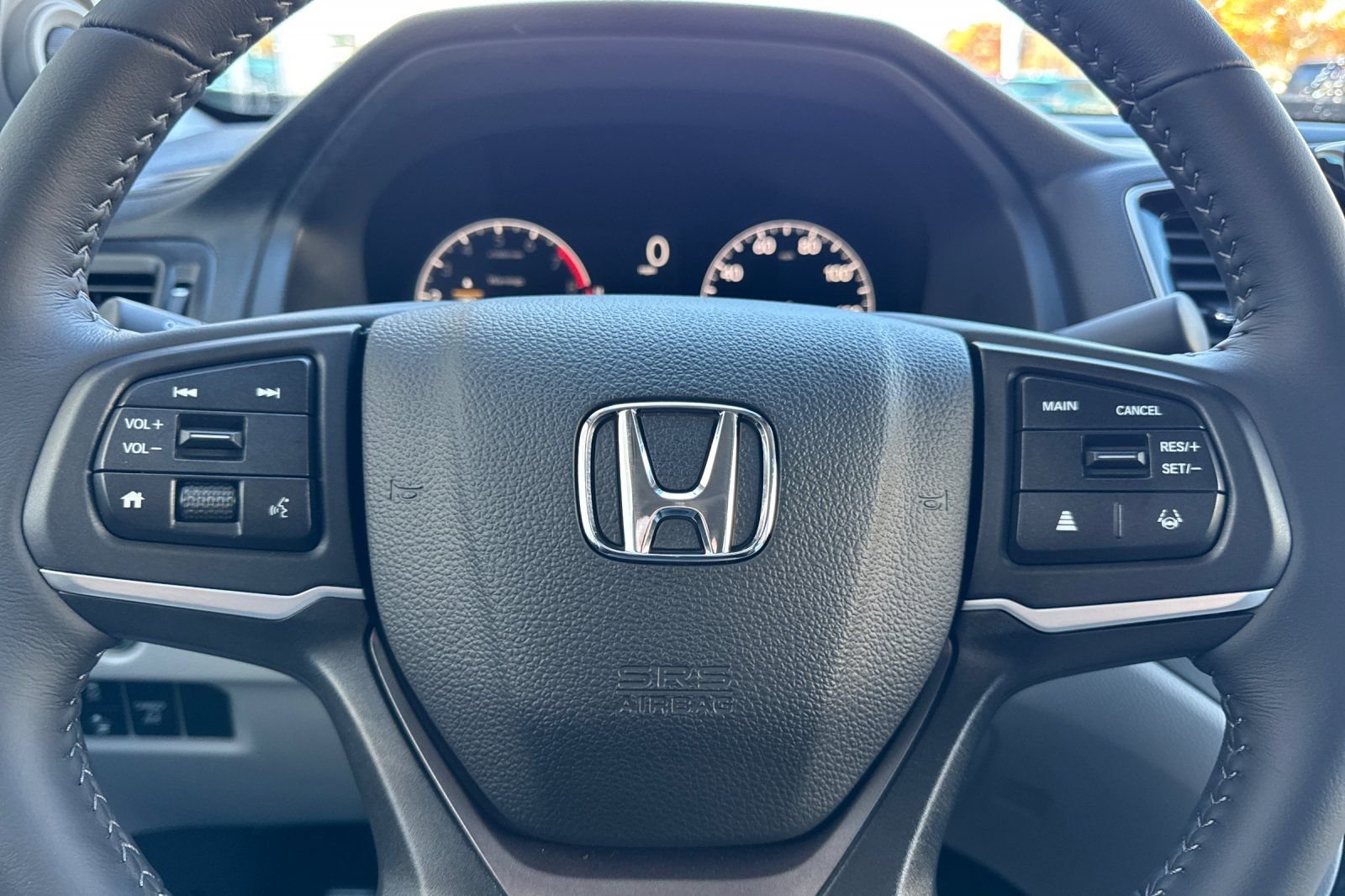 New 2026 Platinum White Pearl Honda RTL image 25