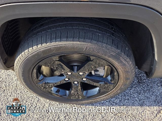 Used 2023 Gray Jeep Limited image 21
