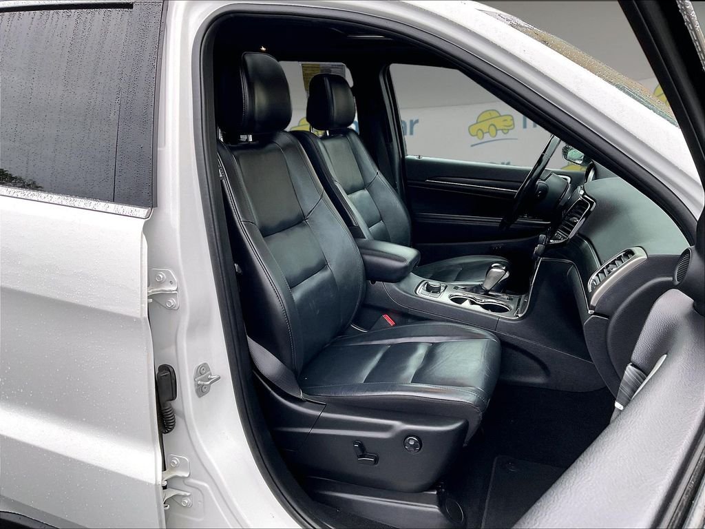 Used 2020 Bright White Clearcoat Jeep Limited image 11