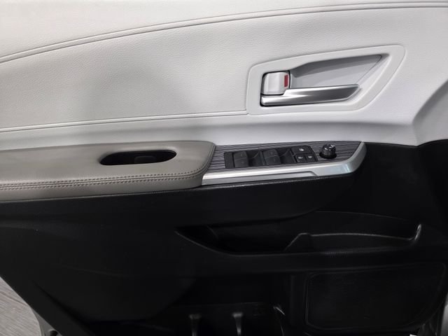 Used 2025 Silver Toyota XLE image 9