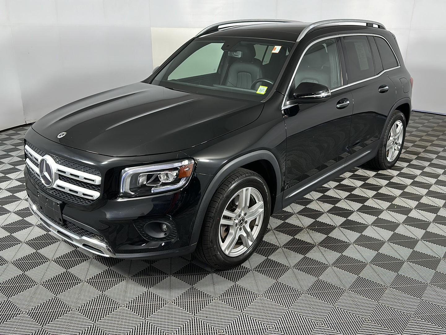Used 2021 Cosmos Black Metallic Mercedes-Benz GLB 250 image 14