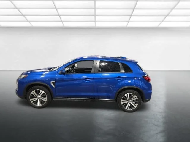 Used 2024  Mitsubishi 2.0 SE image 7