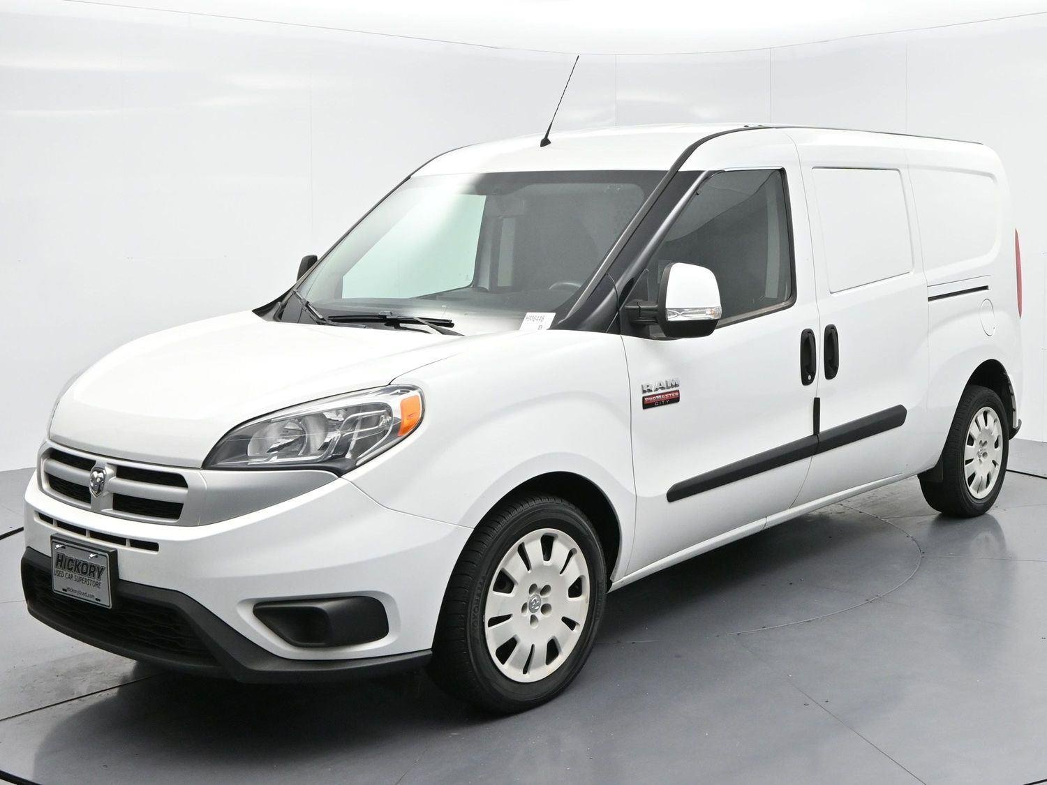Used 2018 Bright White Ram Tradesman SLT image 3
