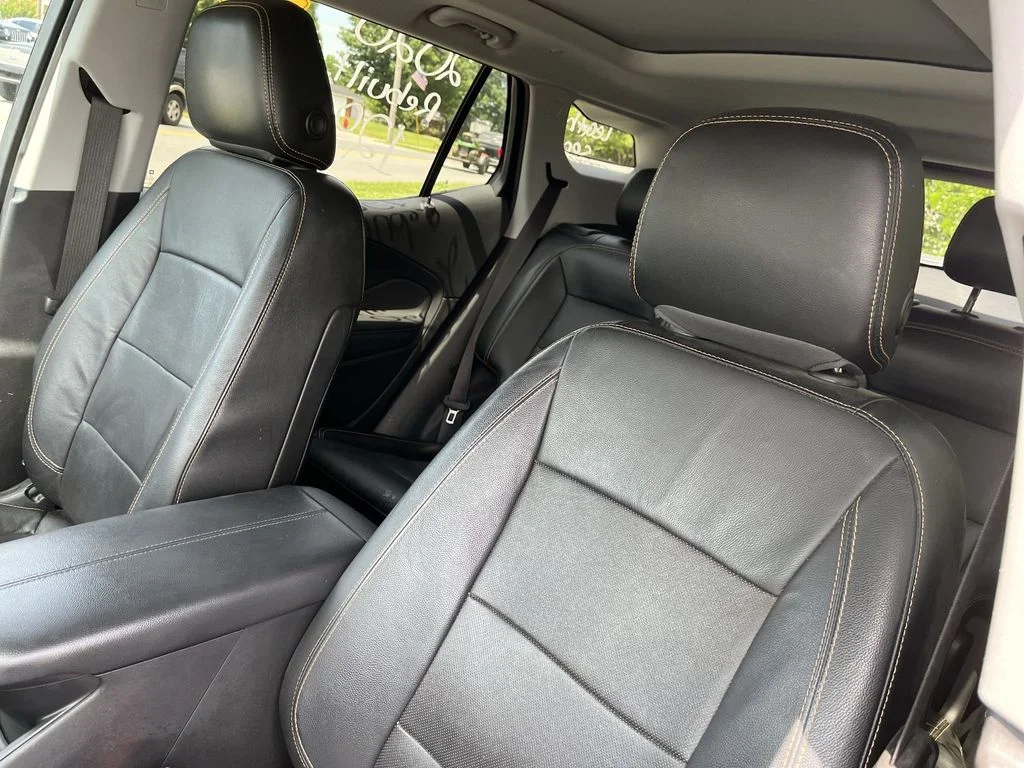 Used 2020 Gray GMC SLT image 11