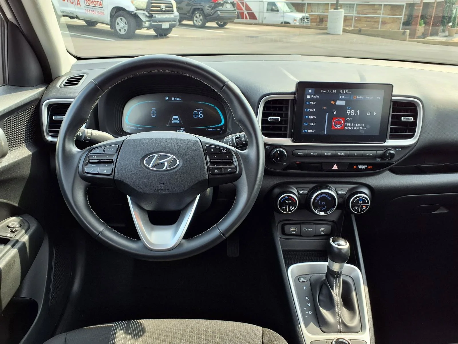 Used 2025 Shimmering Silver Hyundai SEL image 5