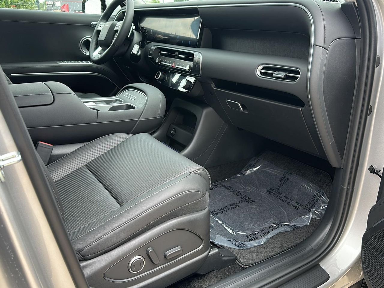 New 2026 Silver Hyundai Limited AWD image 40