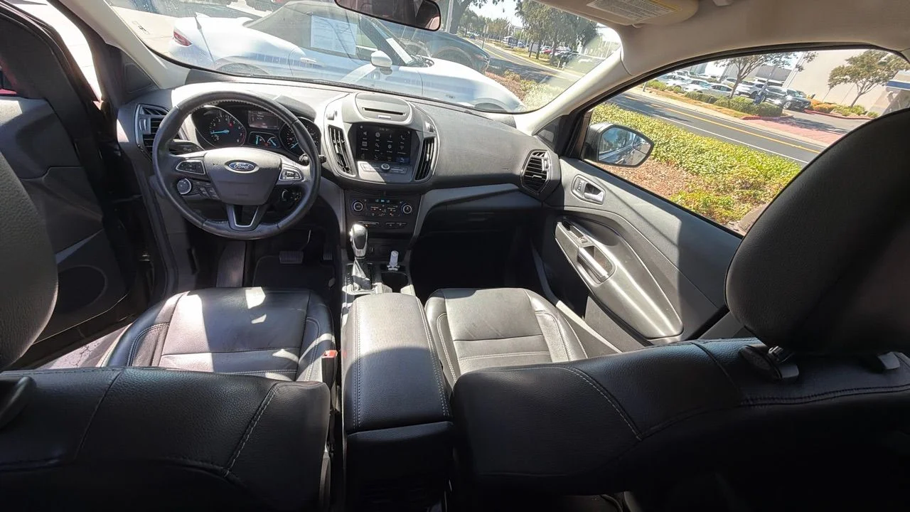 Used 2018 Magnetic Ford SEL image 3