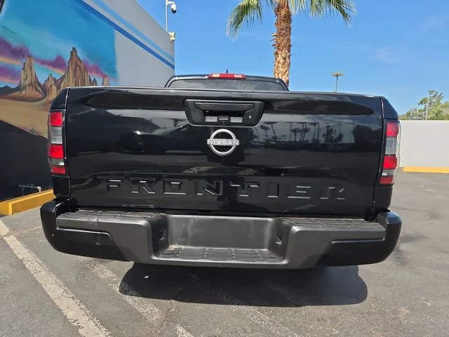 Used 2022 Black Nissan S image 25