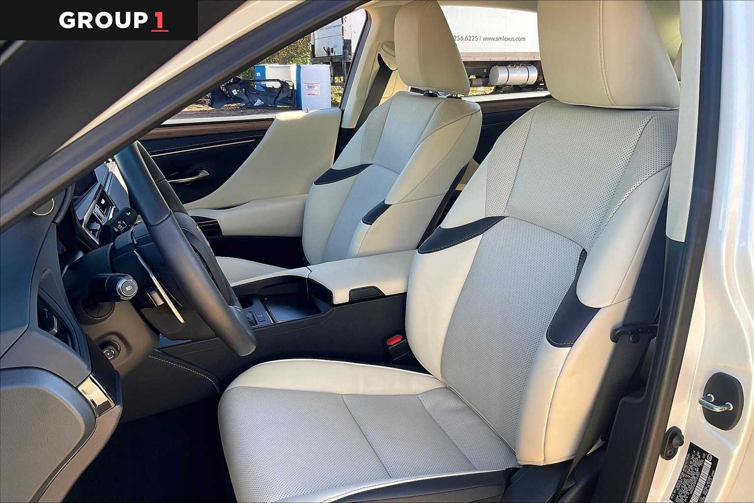 Used 2023 Eminent White Pearl Lexus  image 8