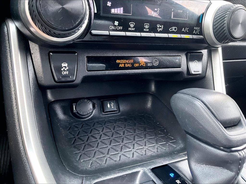 Used 2019 Blue Toyota LE image 27