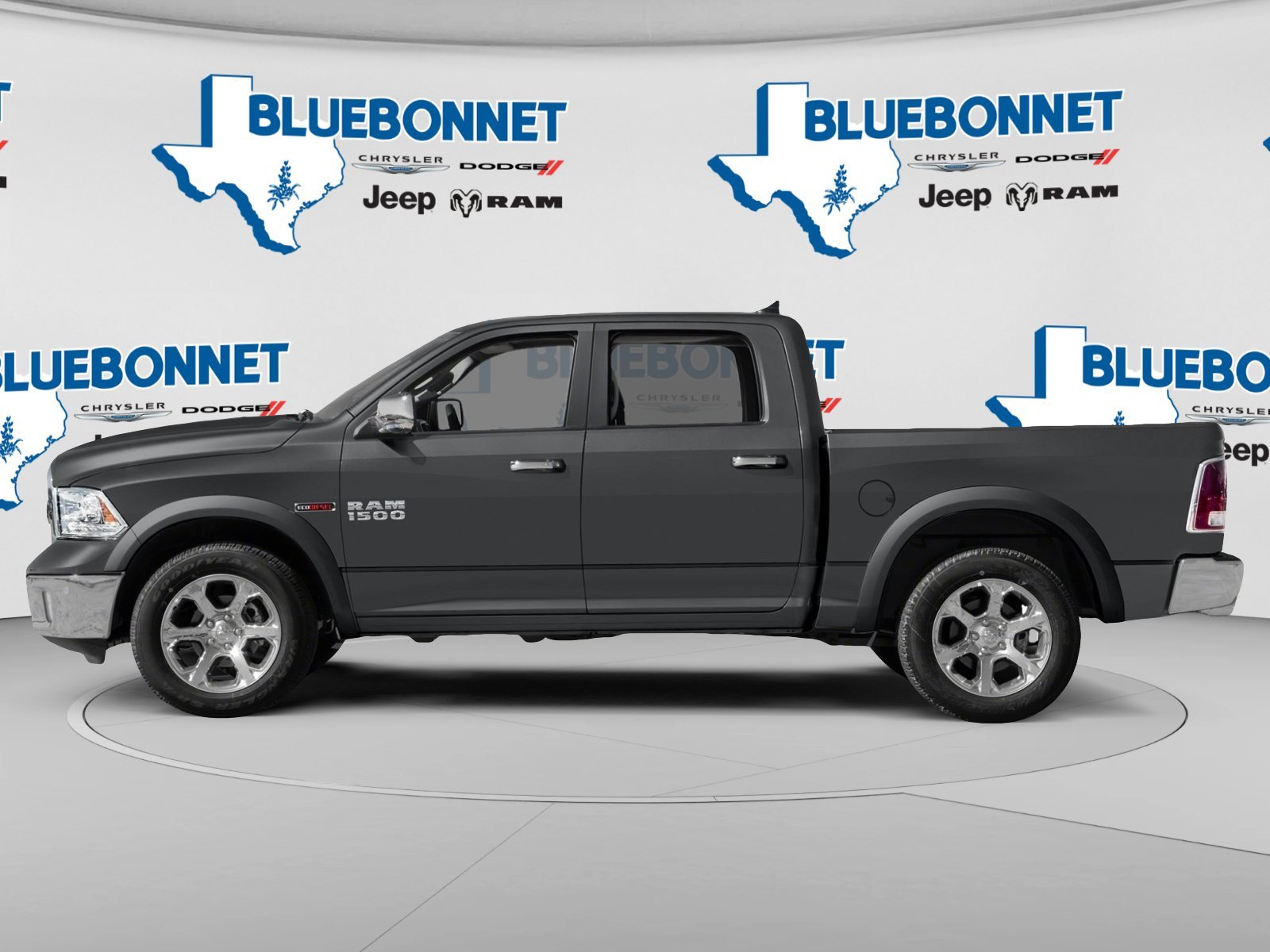 Used 2016 Granite Crystal Metallic Clearcoat Ram Laramie image 5