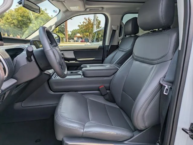 New 2026 Oxford White Ford Active image 54