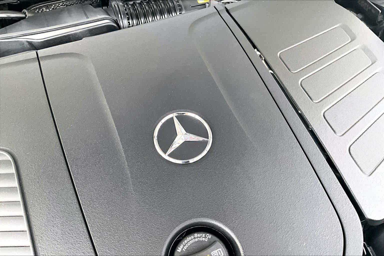 New 2027 Polar White Mercedes-Benz GLC 300 image 19