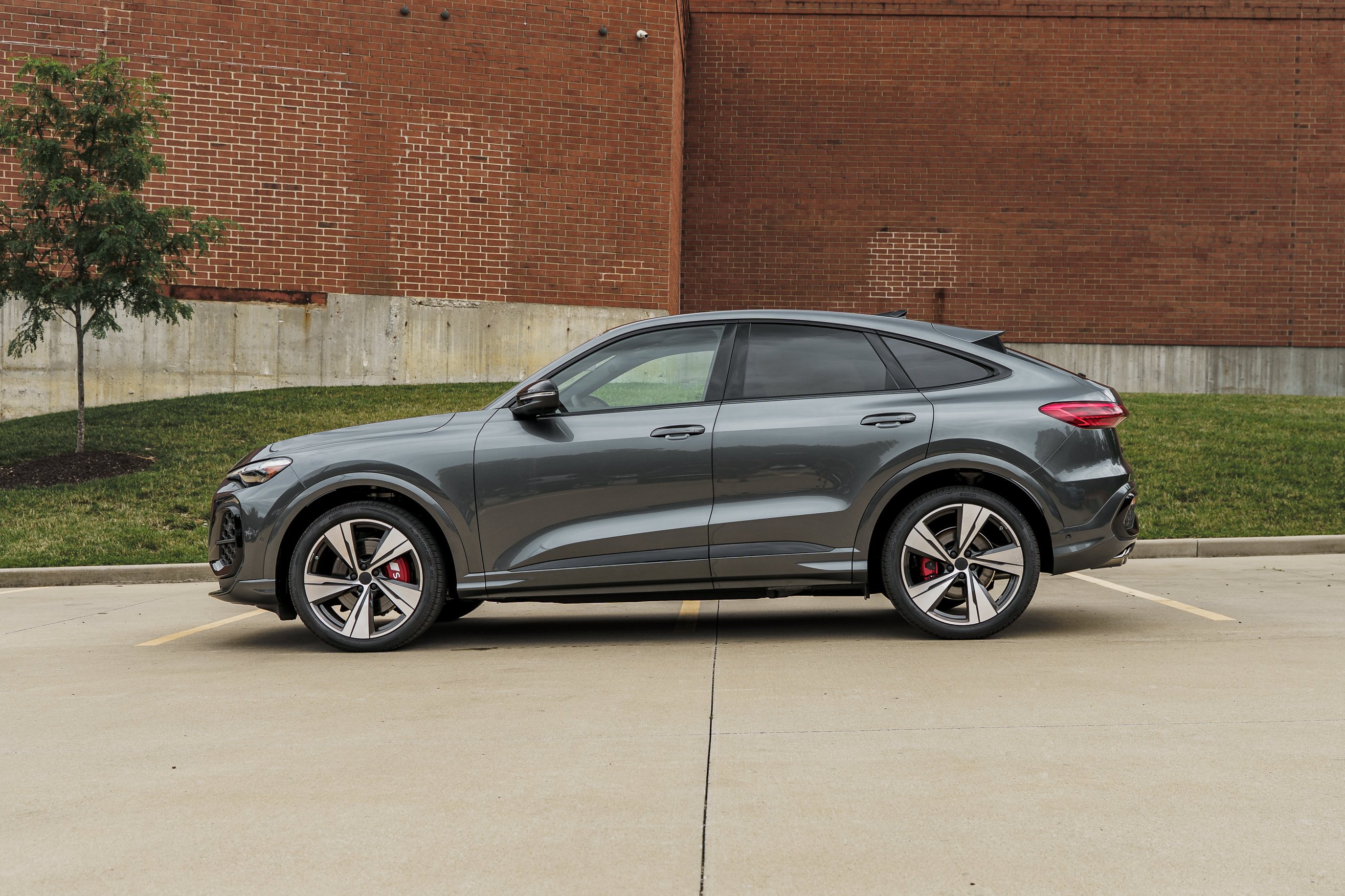 New 2026 DAYTONA GRAY Audi Premium Plus image 6