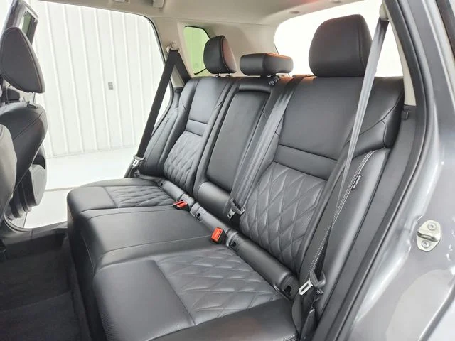 Used 2026 Gray Nissan Platinum image 45