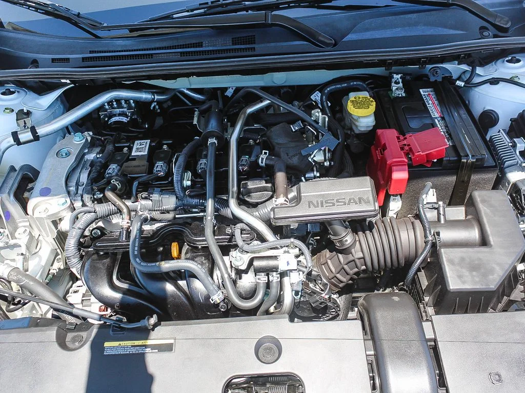 Used 2025 Aspen White Nissan SV image 27