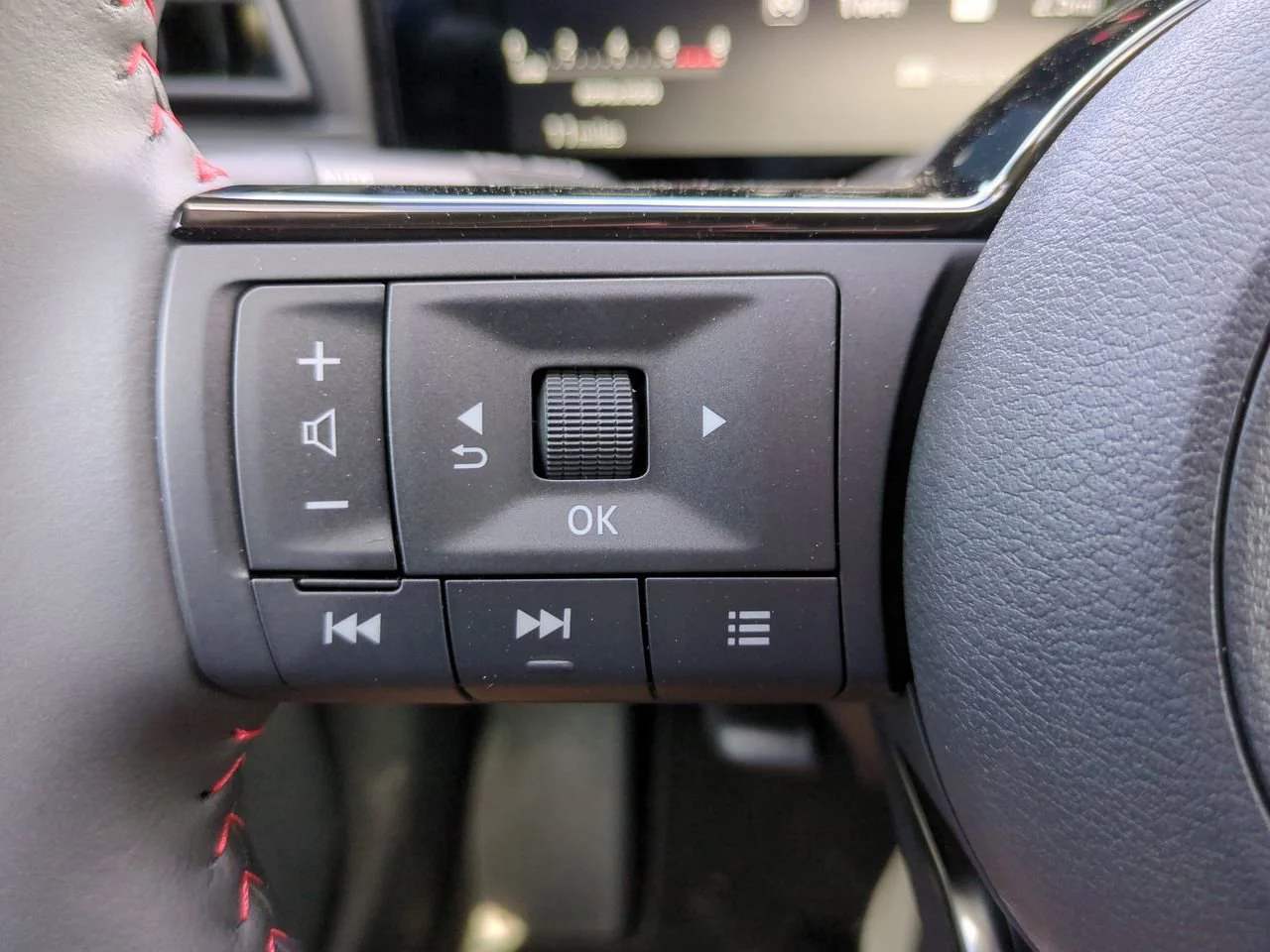 2026 Nissan KICKS SR - Photo 22