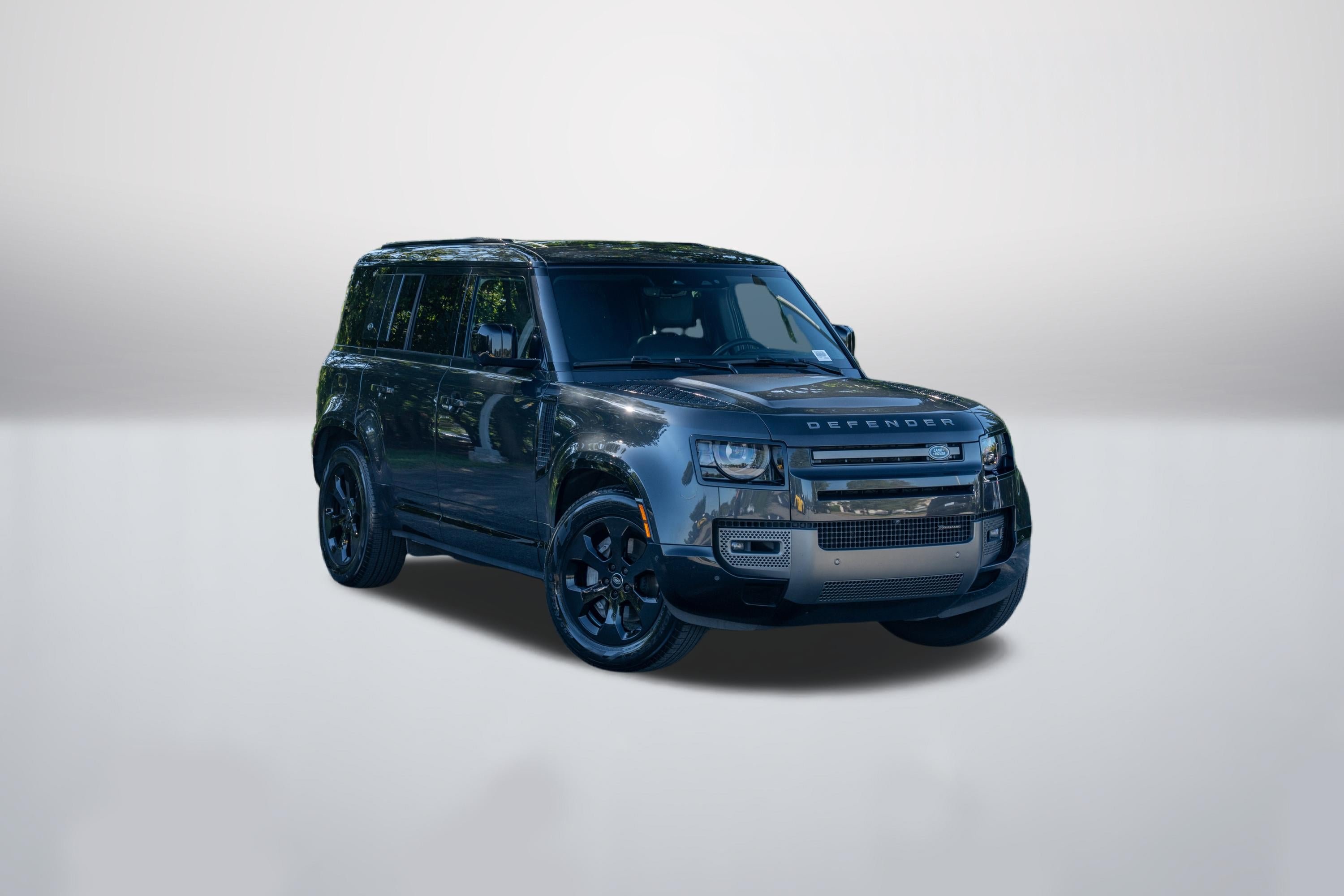 Used 2023 Carpathian Gray Premium Metallic Land Rover X-Dynamic SE image 1