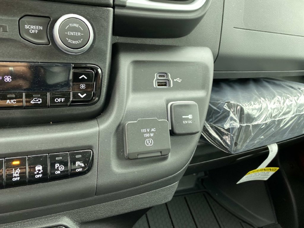 Used 2025 Red Ram High Roof image 14